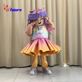 3d stereo Pony parade doll show