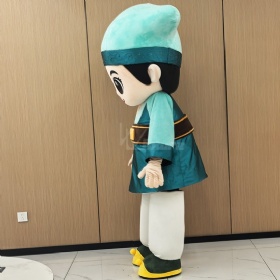 Large cute female-style Hanfu doll